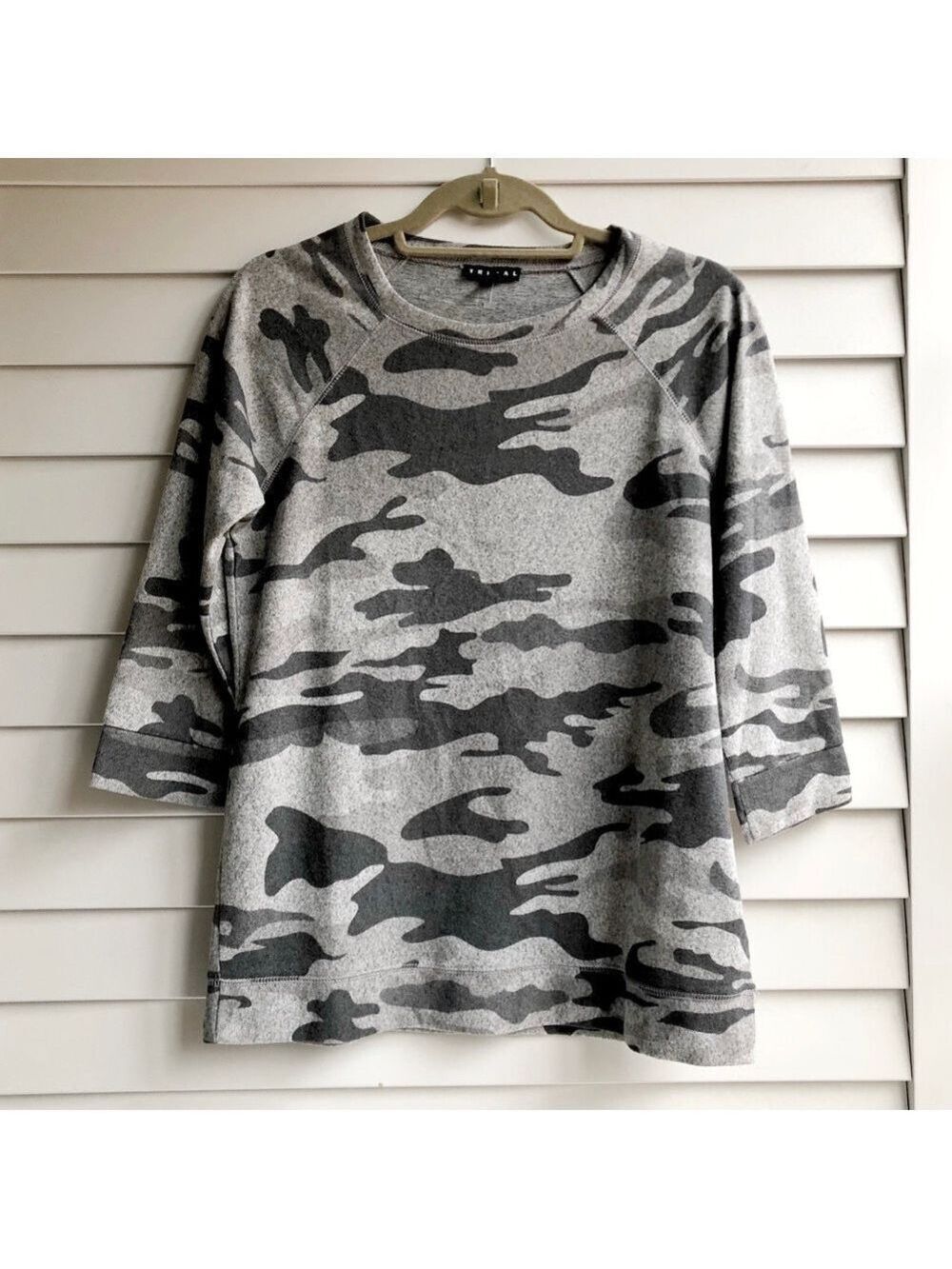 Tribal Camo Raglan Top - Picture 2 of 9